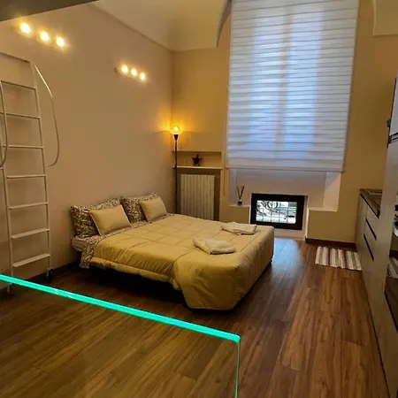アパート Casa Diego2 Monolocale Con Bagno Privato ピアチェンツァ